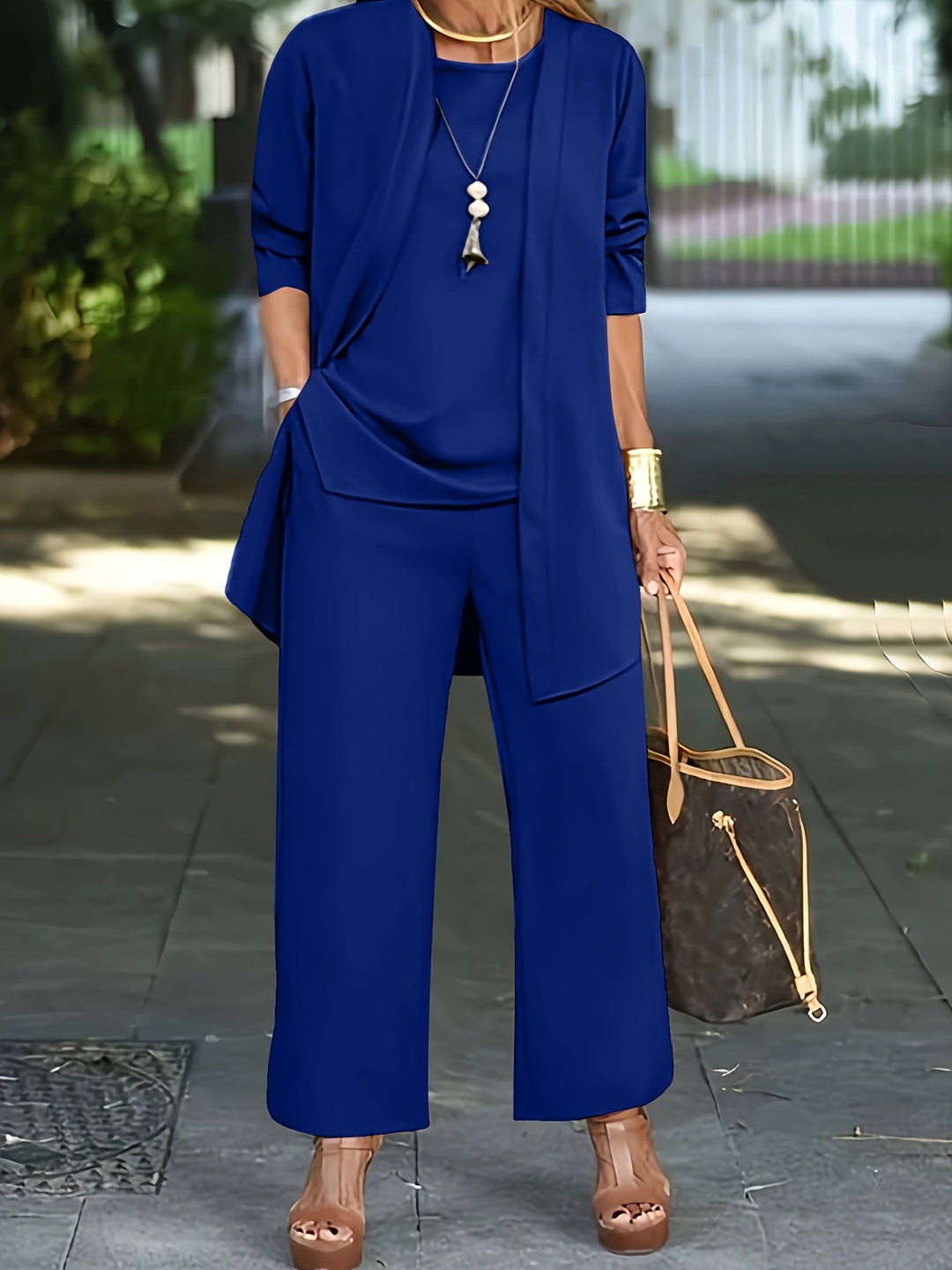 FELYRA – VERSASTYLE THREE-PIECE SET