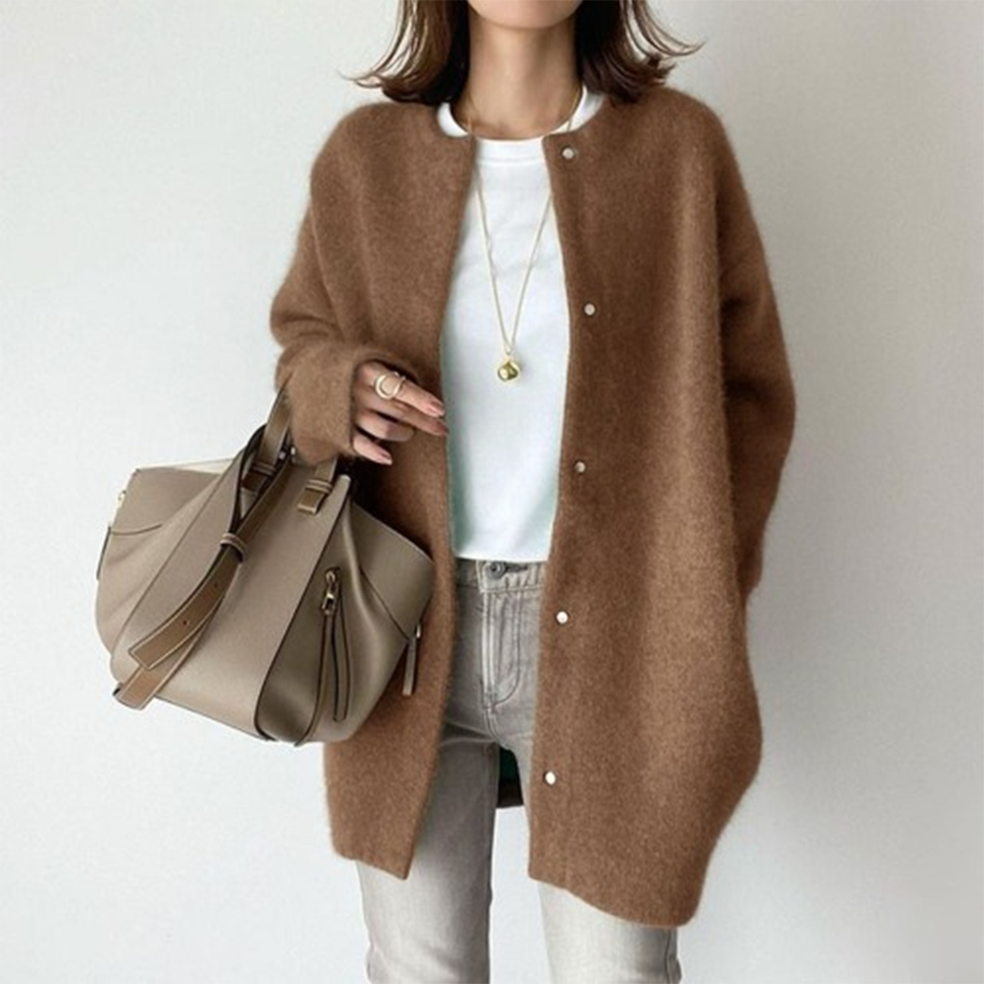 AURAVESSA – COMFORTABLE CASHMERE CARDIGAN