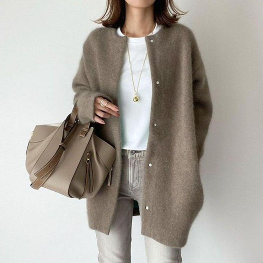 AURAVESSA – COMFORTABLE CASHMERE CARDIGAN
