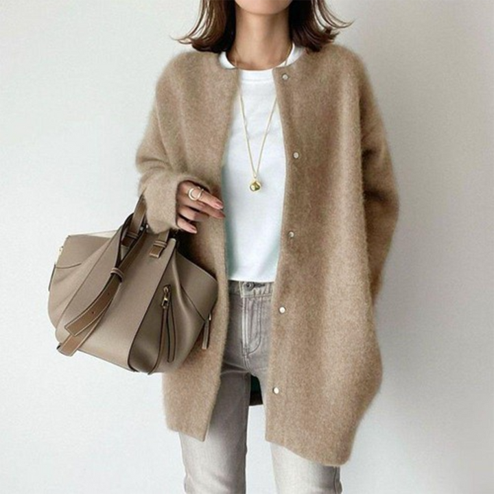 AURAVESSA – COMFORTABLE CASHMERE CARDIGAN