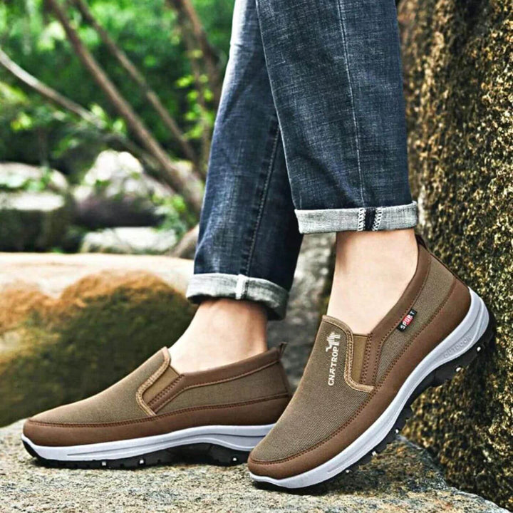 WYATT – ORTHOPAEDIC WALKING SHOES