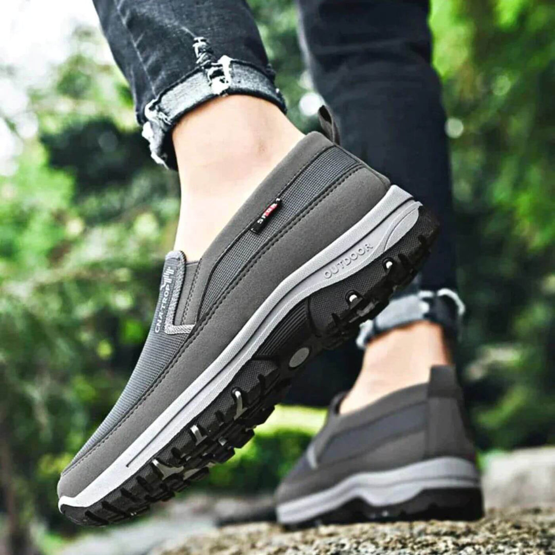 WYATT – ORTHOPAEDIC WALKING SHOES