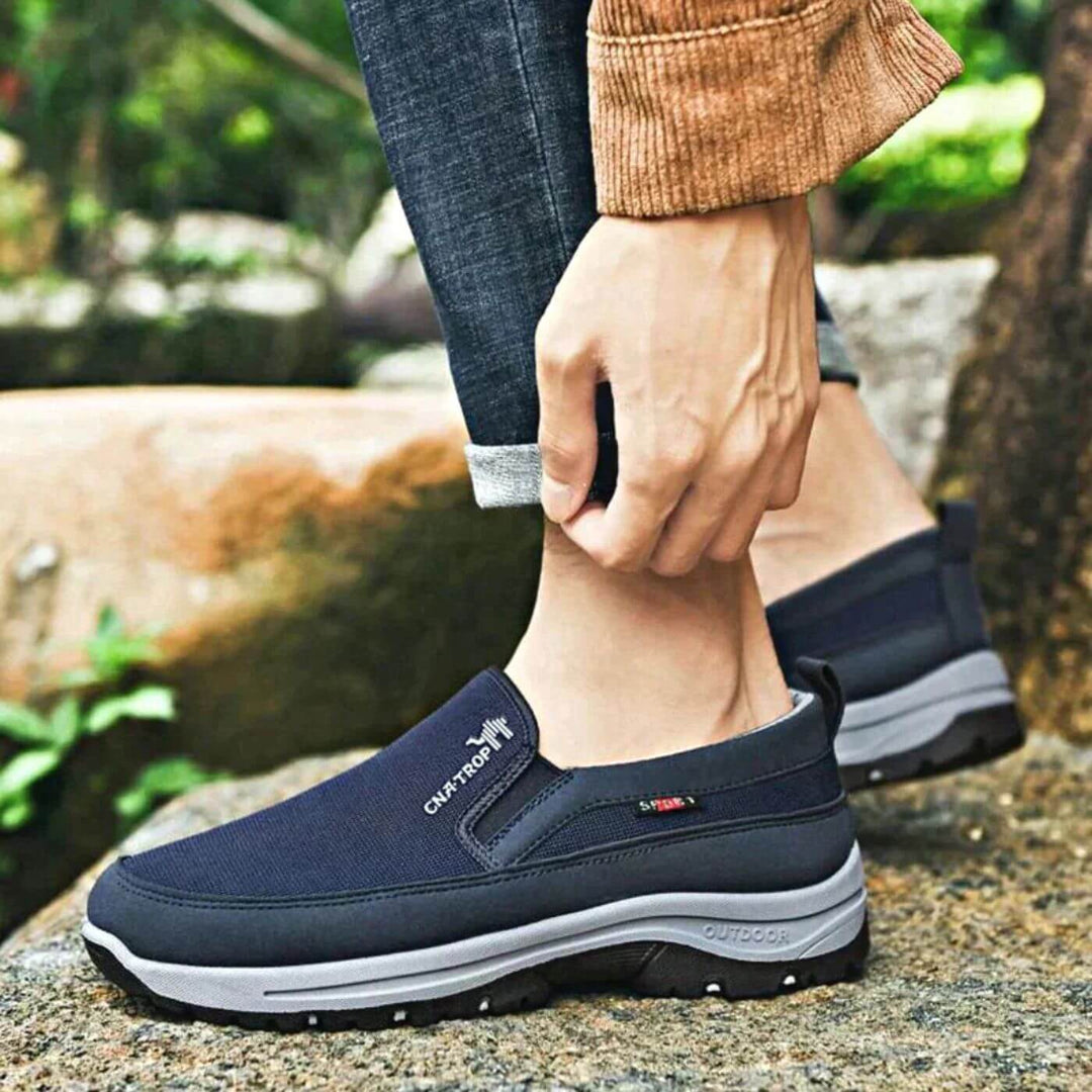 WYATT – ORTHOPAEDIC WALKING SHOES