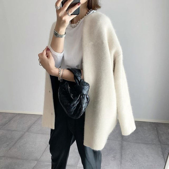 AURAVESSA – COMFORTABLE CASHMERE CARDIGAN