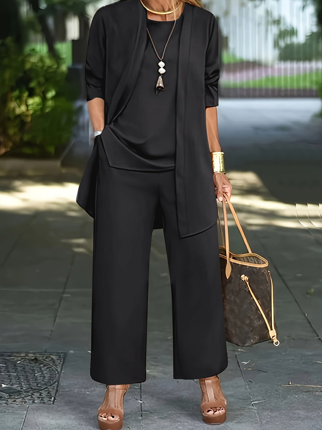 FELYRA – VERSASTYLE THREE-PIECE SET